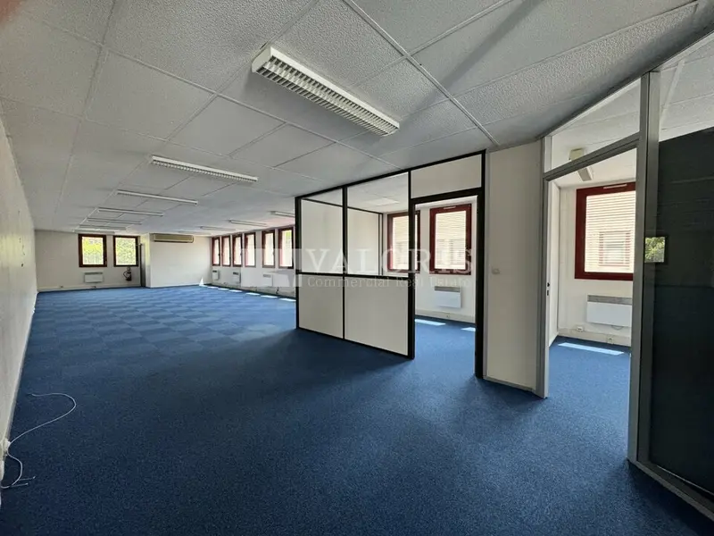Bureau à louer - Lyon 03 (69003) - 161 m² - 1 480 €/mois