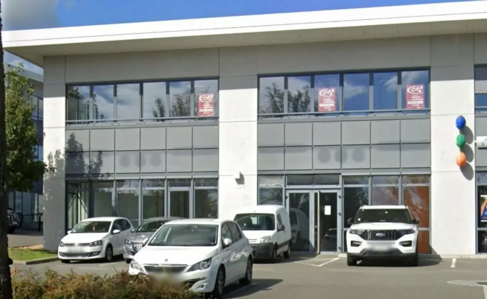 Local Commercial à louer - Arnas (69400) - 230 m² - 2 875 €/mois