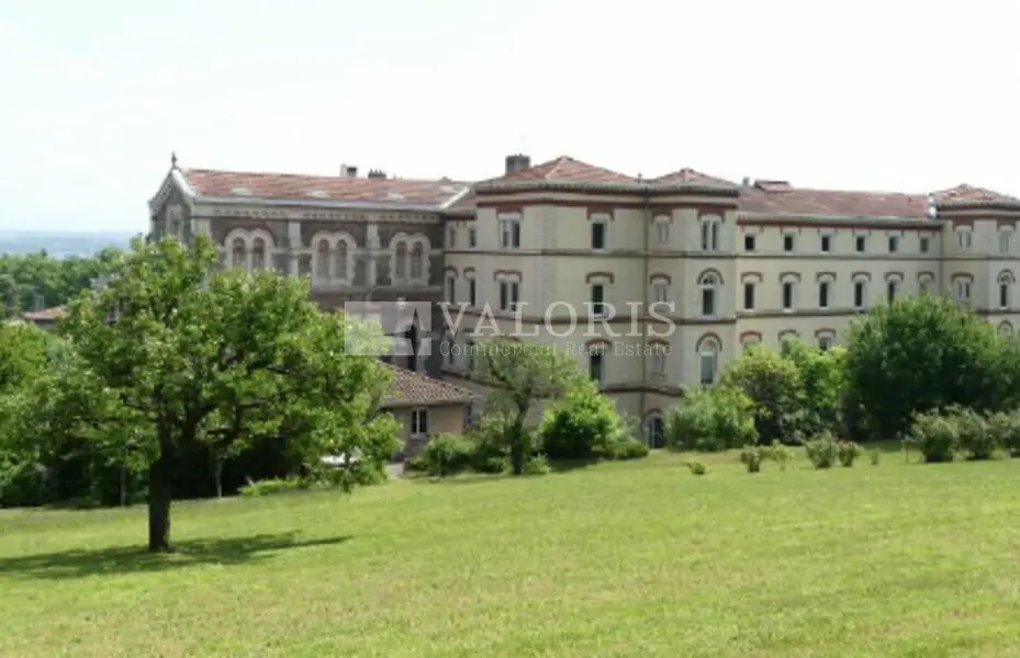 Bureau à louer - Sainte-Foy-Lès-Lyon (69110) - 379 m² - 6 120 €/mois