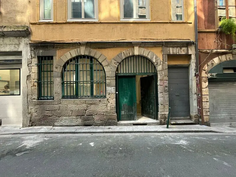 Local Commercial à louer - Lyon 01 (69001) - 114 m² - 1 583 €/mois