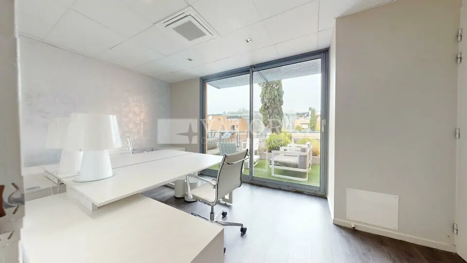 Bureau à vendre - Lyon 06 (69006) - 3165 m²