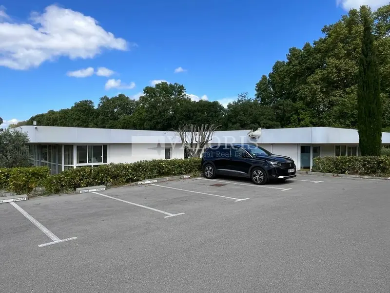 Bureau à louer - Les Pennes-Mirabeau (13170) - 320 m² - 3 200 €/mois