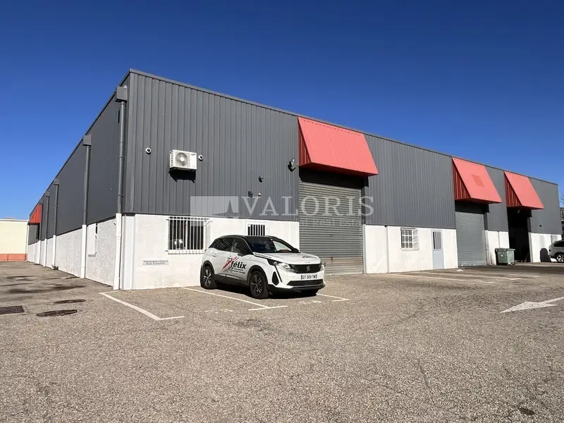 Entrepôt / Activité à louer - Rognac (13340) - 782 m² - 6 750 €/mois