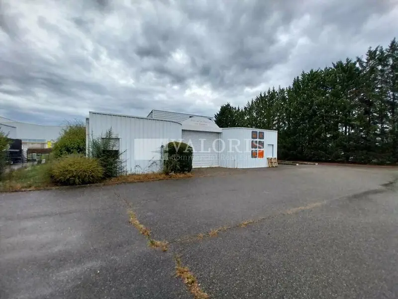 Entrepôt / Activité à louer - Balan (01360) - 900 m² - 5 000 €/mois