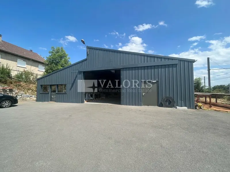Entrepôt / Activité à louer - Lentilly (69210) - 584 m² - 5 000 €/mois