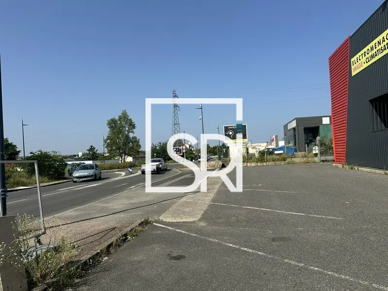 Local Commercial à louer - Cusset (03300) - 357 m² - 4 000 €/mois