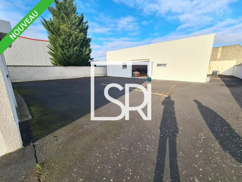 Entrepôt / Activité à vendre - Issoire (63500) - 600 m²