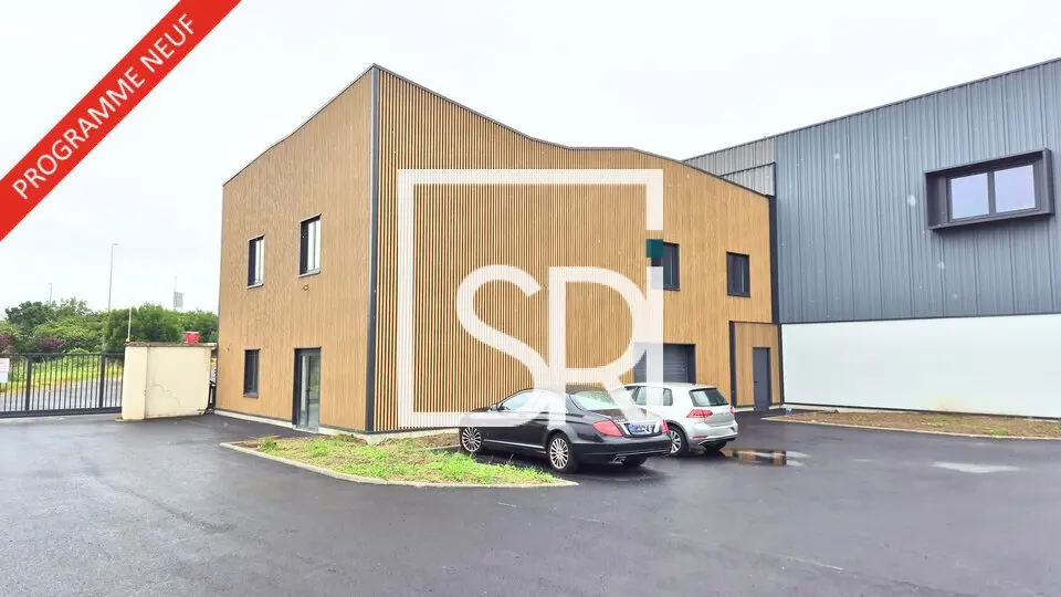 Entrepôt / Activité à louer - Clermont-Ferrand (63000) - 323 m² - 2 763 €/mois