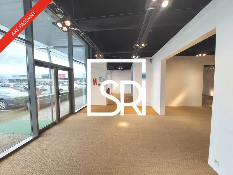 Local Commercial à louer - Aubière (63170) - 304 m² - 3 496 €/mois