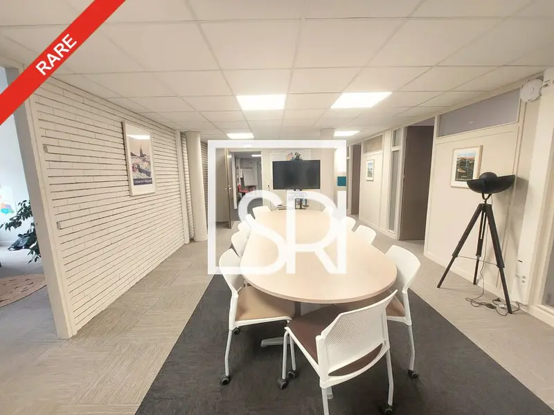 Bureau à vendre - Clermont-Ferrand (63000) - 2195 m²