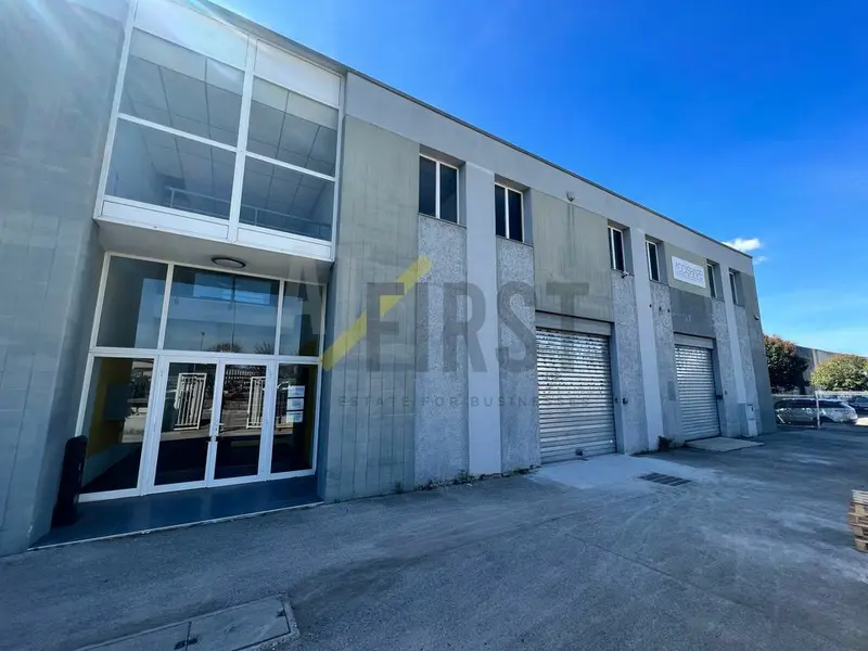 Bureau à louer - Mandelieu-La-Napoule (06210) - 70 m² - 758 €/mois
