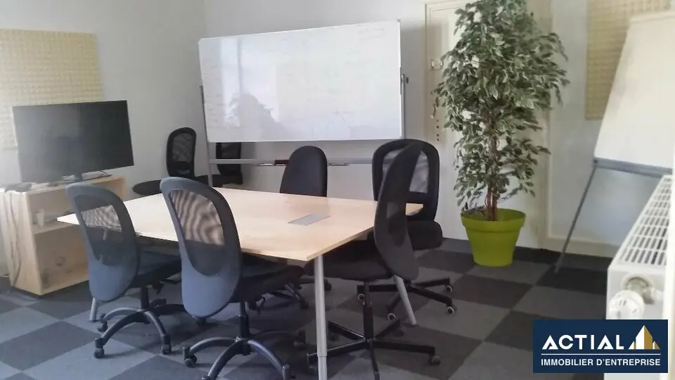 Bureau à louer - Nantes (44300) - 30 m² - 350 €/mois