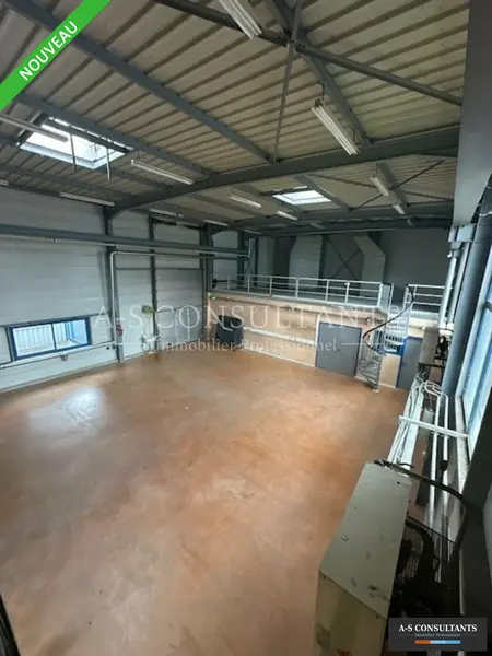 Entrepôt / Activité à louer - La Roche-Sur-Foron (74800) - 670 m² - 5 166 €/mois