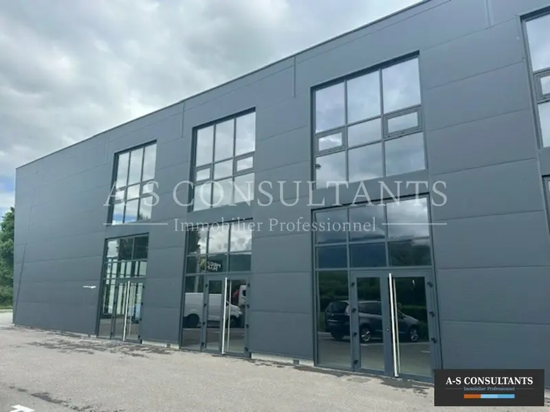 Local Commercial à louer - Chignin (73800) - 2315 m² - 6 424 €/mois