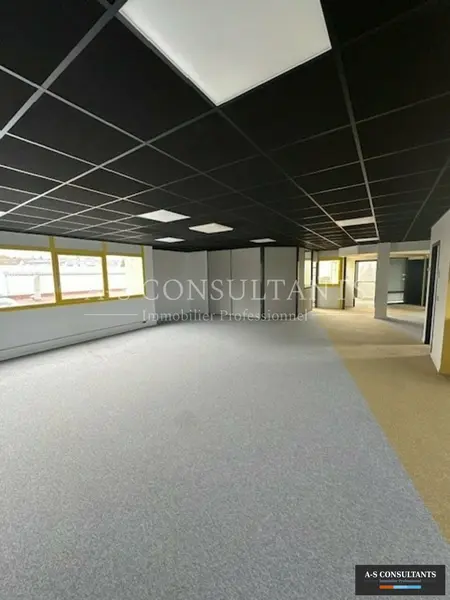 Bureau à louer - Cran-Gevrier (74960) - 184 m² - 2 760 €/mois
