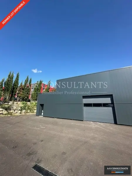Entrepôt / Activité à louer - La Ravoire (73490) - 240 m² - 3 500 €/mois
