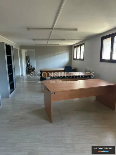 Bureau à louer - Chambéry (73000) - 125 m² - 1 200 €/mois