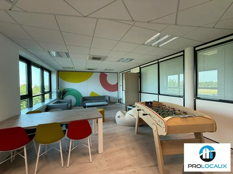 Bureau à louer - Beauvais (60000) - 352 m² - 4 400 €/mois