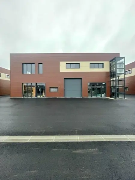 Bureau à louer - Boos (76520) - 360 m² - 3 750 €/mois