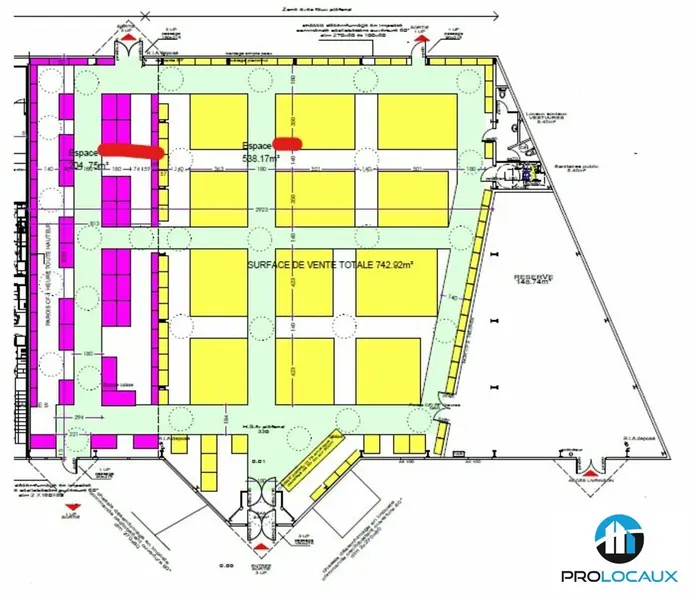 Local Commercial à louer - Bourg-En-Bresse (01000) - 930 m² - 8 803 €/mois