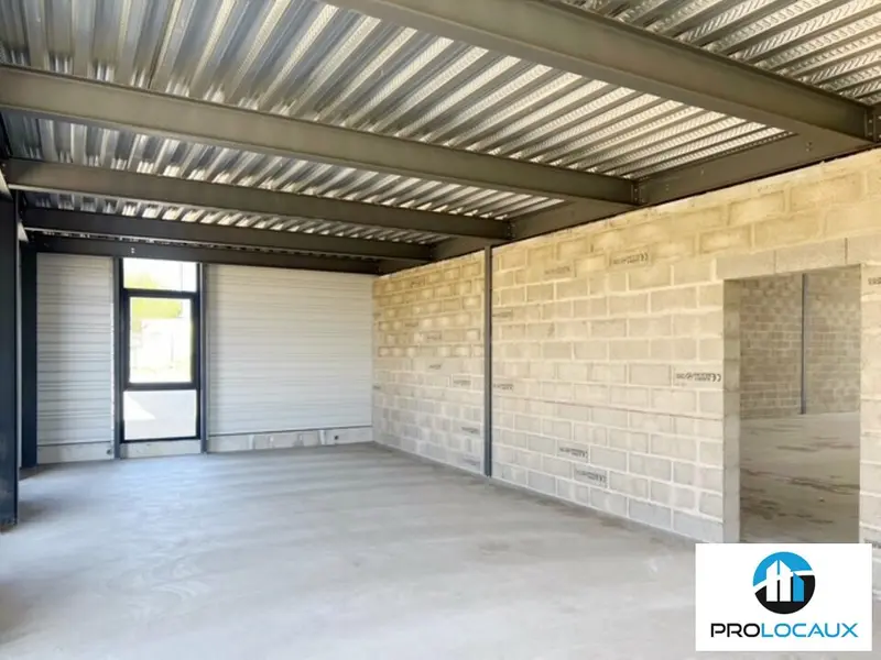 Entrepôt / Activité à louer - Crouy-En-Thelle (60530) - 386 m² - 3 209 €/mois