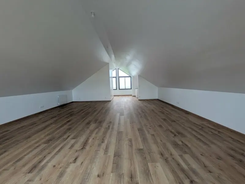 Bureau à louer - Criquebeuf-Sur-Seine (27340) - 52 m² - 550 €/mois