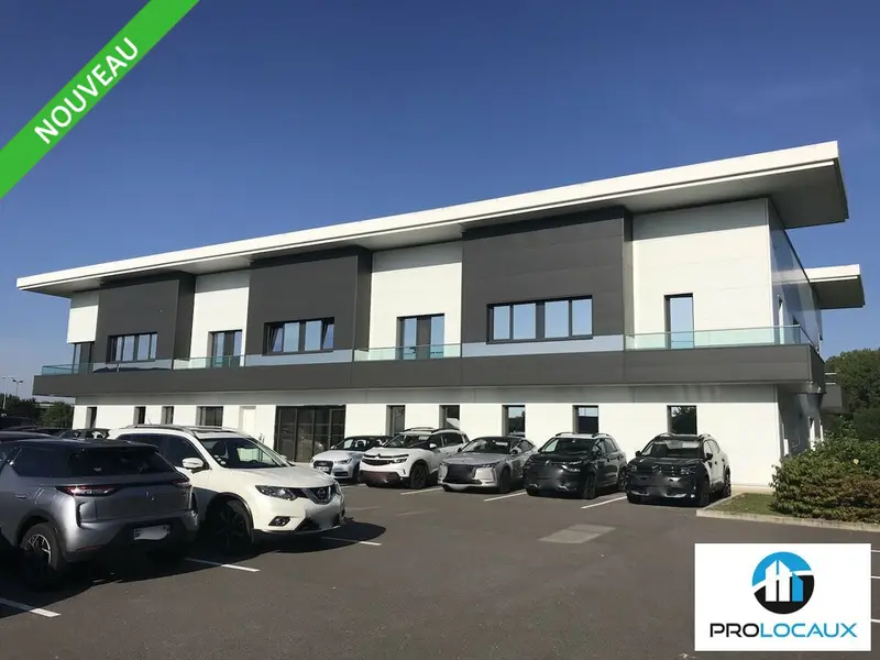 Bureau à vendre - Lacroix-Saint-Ouen (60610) - 1242 m²
