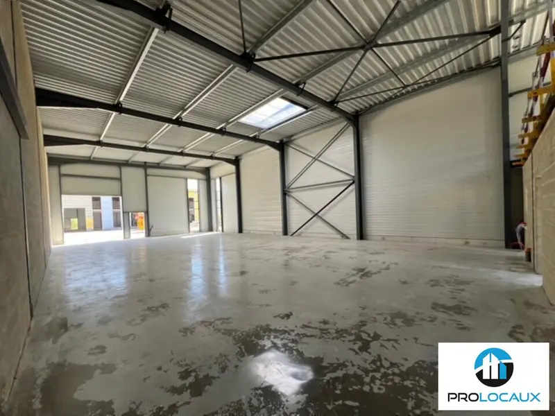 Entrepôt / Activité à louer - Crouy-En-Thelle (60530) - 175 m² - 1 600 €/mois