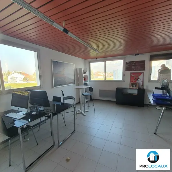 Bureau à louer - Eybens (38320) - 95 m² - 860 €/mois