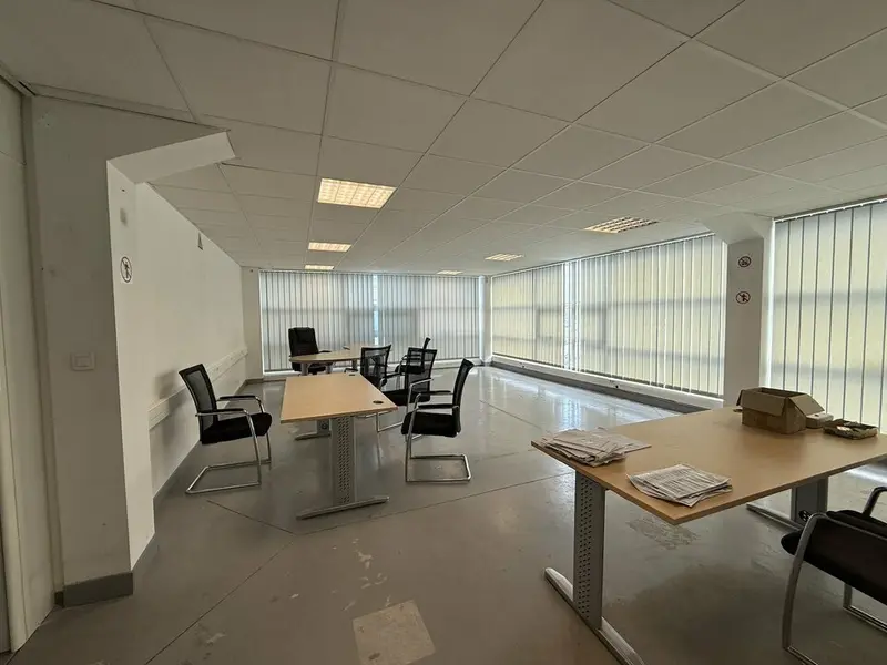 Entrepôt / Activité à louer - Beauvais (60000) - 144 m² - 1 400 €/mois