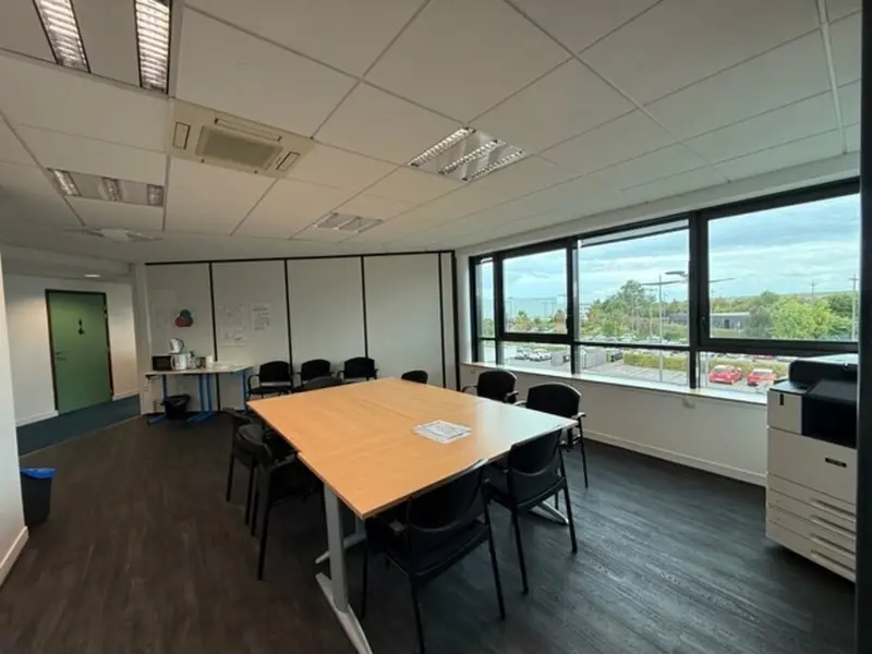 Bureau à louer - Beauvais (60000) - 214 m² - 2 675 €/mois