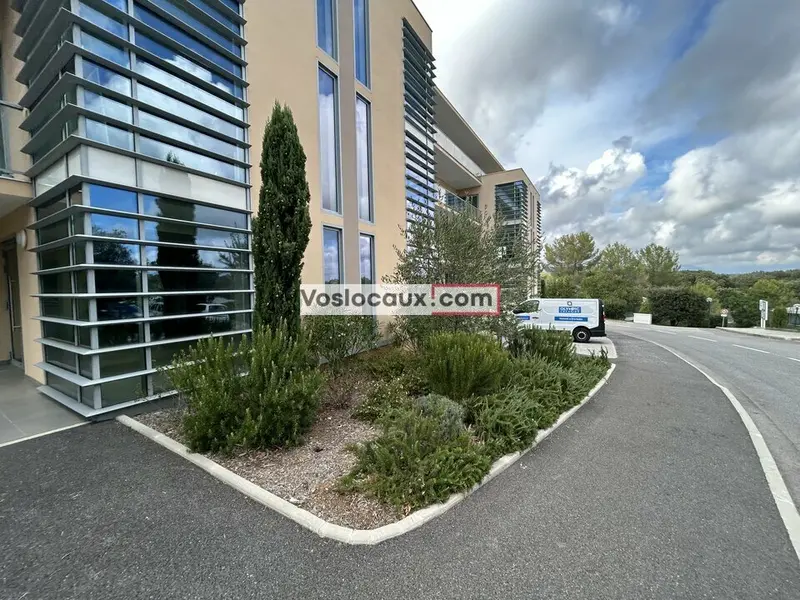 Local Commercial à louer - Biot (06410) - 182 m² - 3 185 €/mois