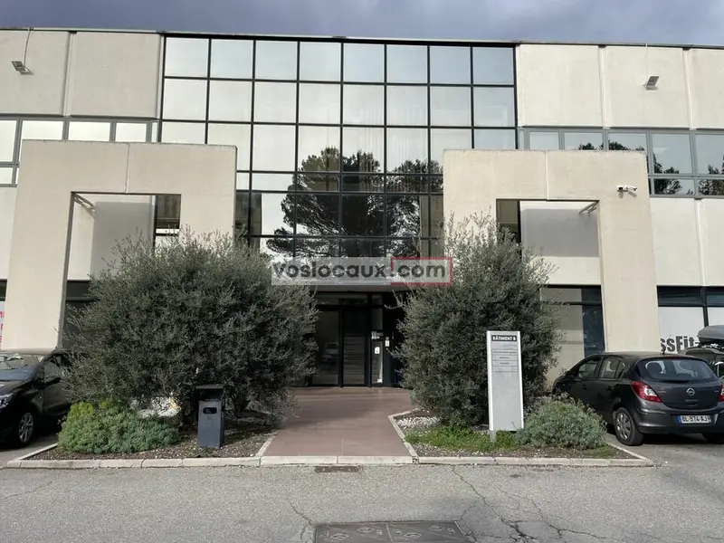 Bureau à louer - Vallauris (06220) - 485 m² - 3 637 €/mois