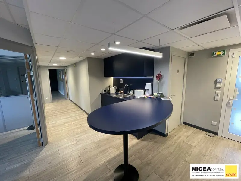 Bureau à vendre - Cannes (06150) - 79 m²