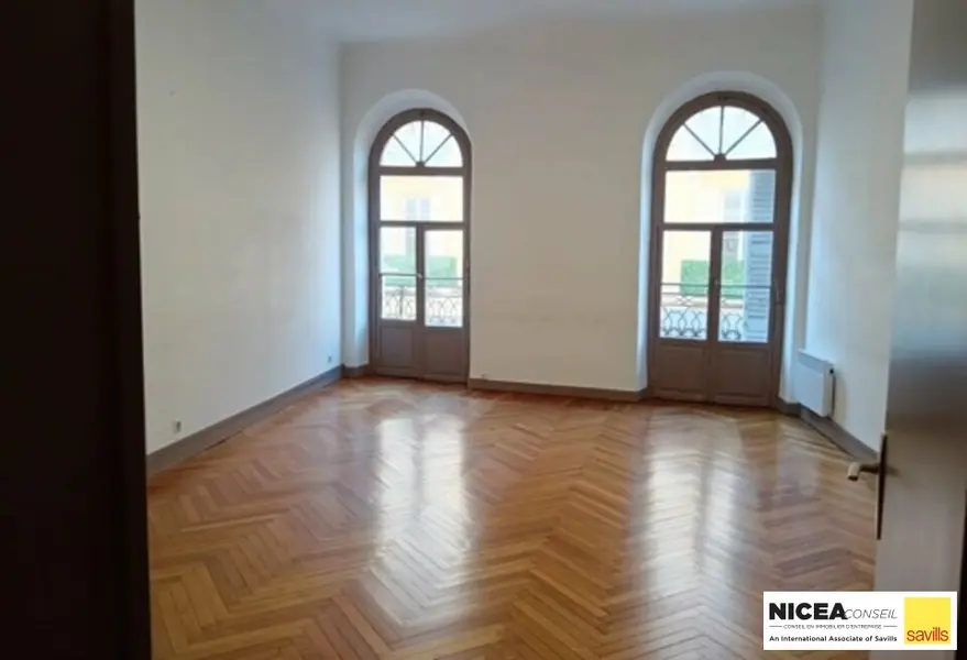 Bureau à louer - Nice (06000) - 140 m² - 3 050 €/mois
