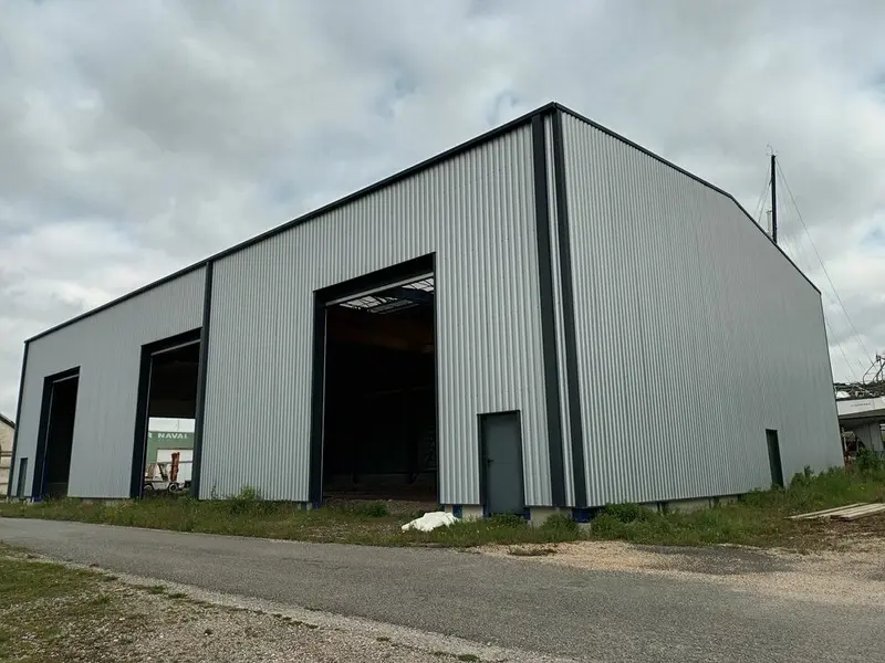 Entrepôt / Activité à louer - Tancarville (76430) - 890 m² - 7 500 €/mois