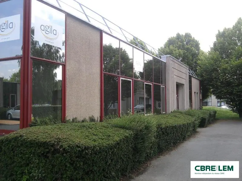 Bureau à louer - Caen (14000) - 161 m² - 1 475 €/mois