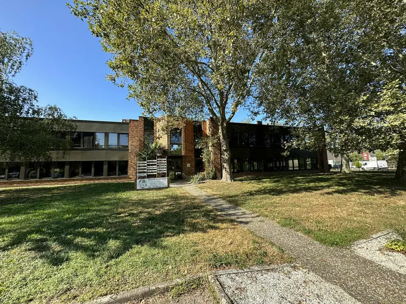 Bureau à louer - Lingolsheim (67380) - 510 m² - 5 100 €/mois