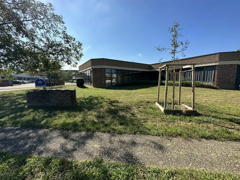 Bureau à louer - Lingolsheim (67380) - 153 m² - 1 530 €/mois