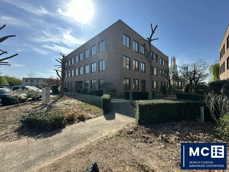 Bureau à louer - Entzheim (67960) - 112 m² - 1 260 €/mois
