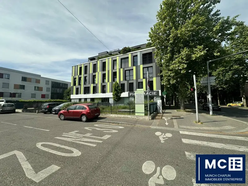 Bureau à louer - Strasbourg (67100) - 277 m² - 3 116 €/mois