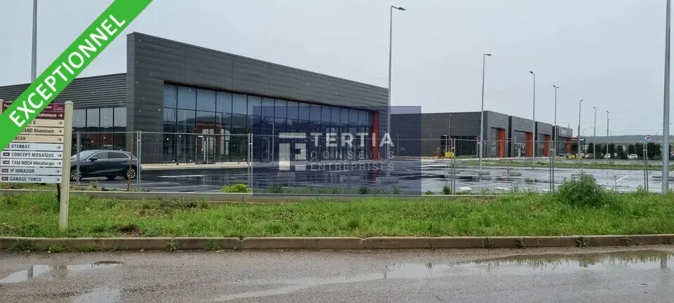 Local Commercial à vendre - Aspiran (34800) - 3747 m²