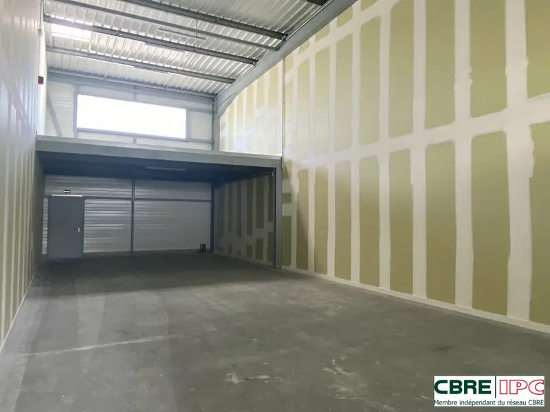 Entrepôt / Activité à louer - Saint-Martin-De-Seignanx (40390) - 145 m² - 1 5...