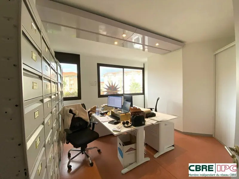 Bureau à louer - Biarritz (64200) - 225 m² - 3 500 €/mois