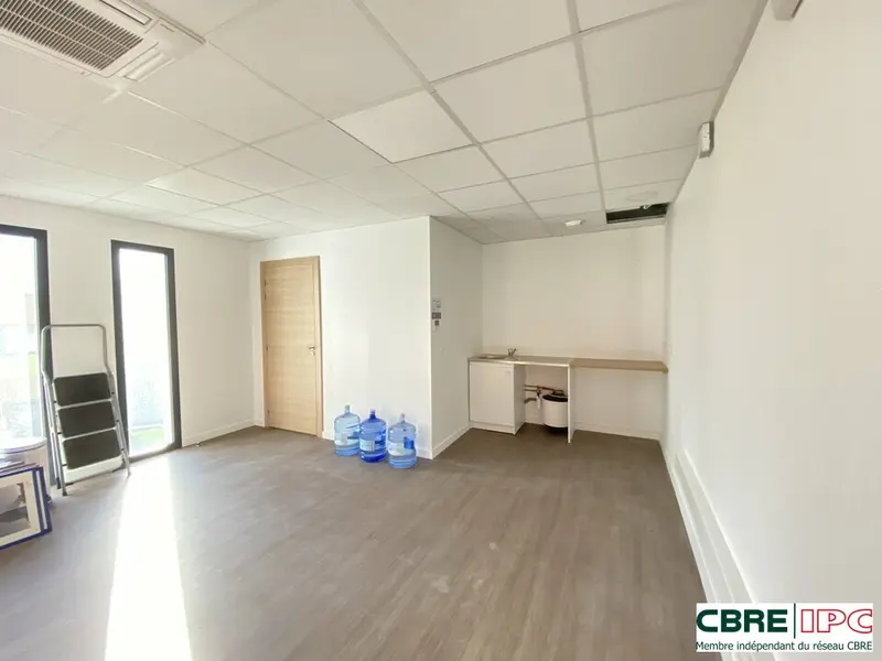 Bureau à louer - Anglet (64600) - 49 m² - 900 €/mois