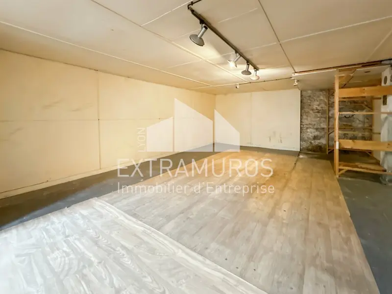 Entrepôt / Activité à louer - Lyon 02 (69002) - 163 m² - 1 850 €/mois