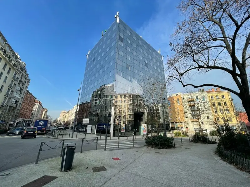 Bureau à louer - Villeurbanne (69100) - 461 m² - 6 722 €/mois
