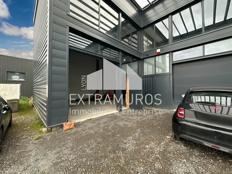 Entrepôt / Activité à louer - Alix (69380) - 240 m² - 1 850 €/mois