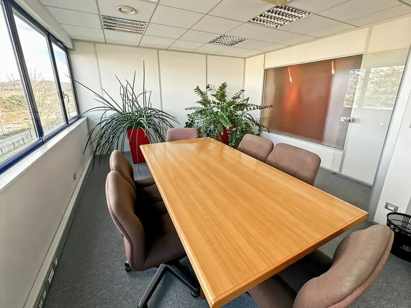 Bureau à vendre - La Tour-De-Salvagny (69890) - 300 m²