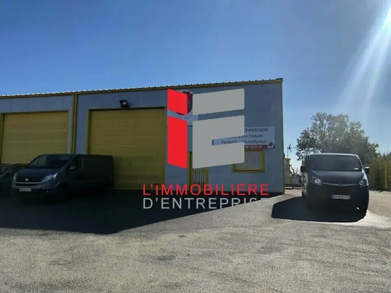 Entrepôt / Activité à louer - Caudan (56850) - 457 m² - 3 200 €/mois